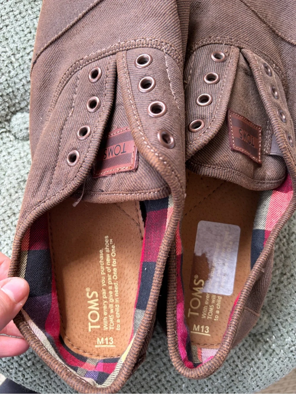 Toms Men’s loafers. Never worn.